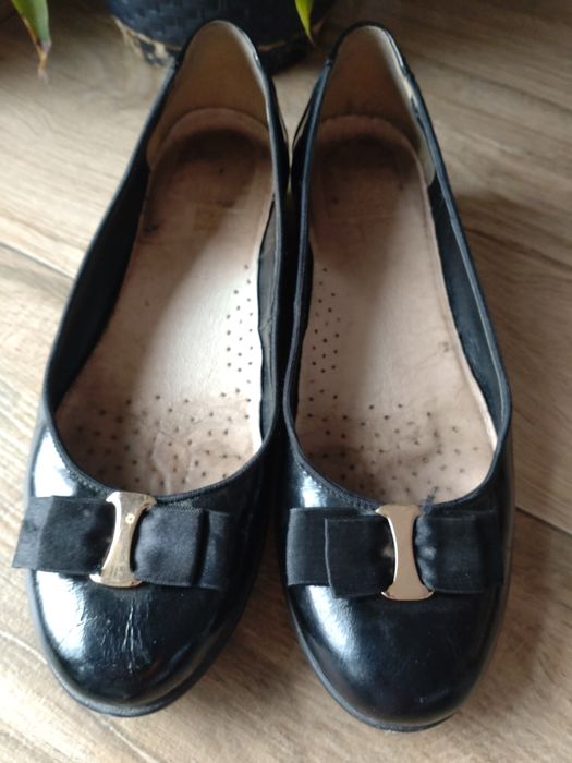 Półbuty skórzane 39 lakier