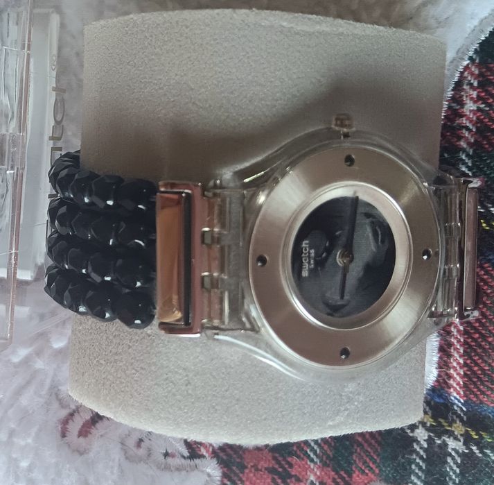 Relogio pulseira marca  swatch e anel da Tous novos