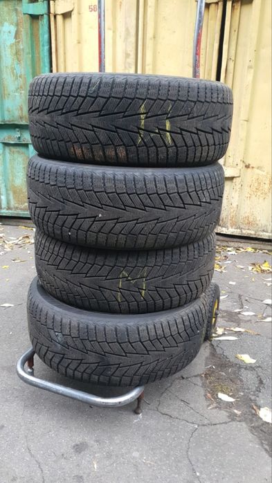 Продам скати в хорошем состоянии 225 /50 р17
