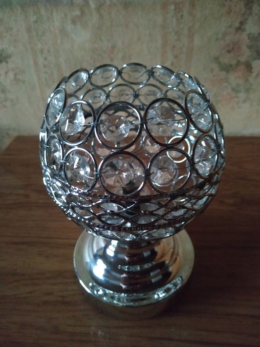 Ночник ,настольная лампа.