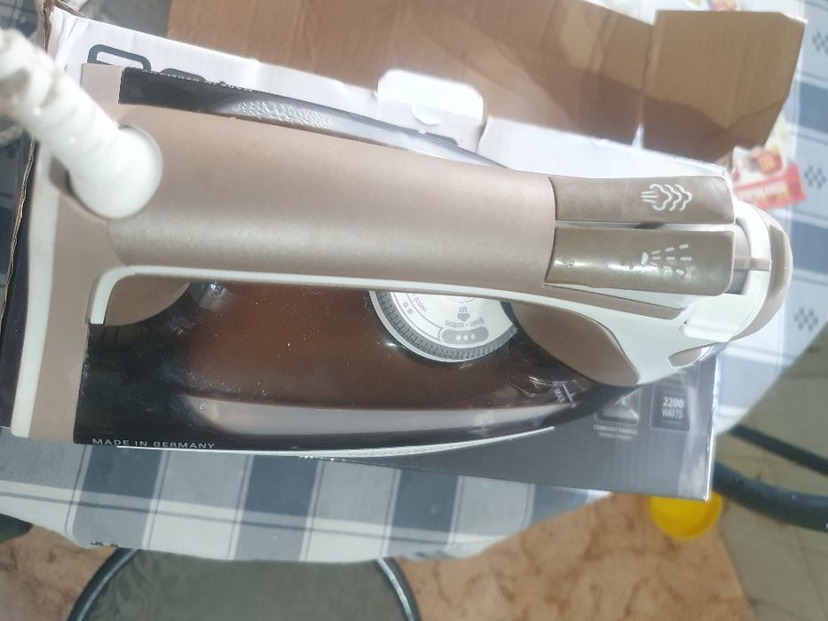 Ferro de engomar Rowenta Focus excel DC1530D1/AMO