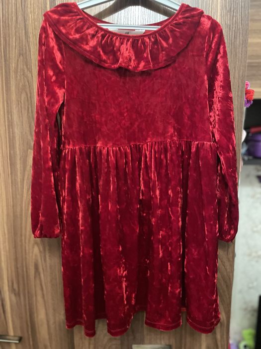 Продається дитяча сукня