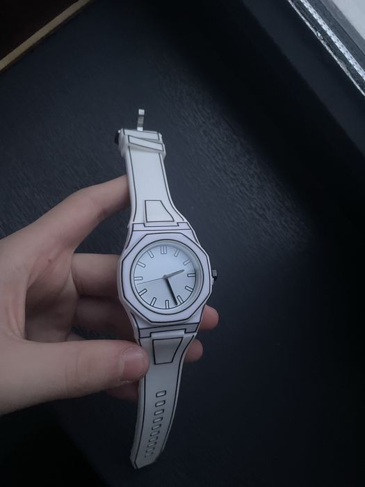 Годинники PINTIME в стилі 2D стиль та витончиність