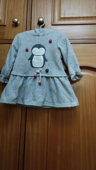 Vestido  com capuz 9/12 meses