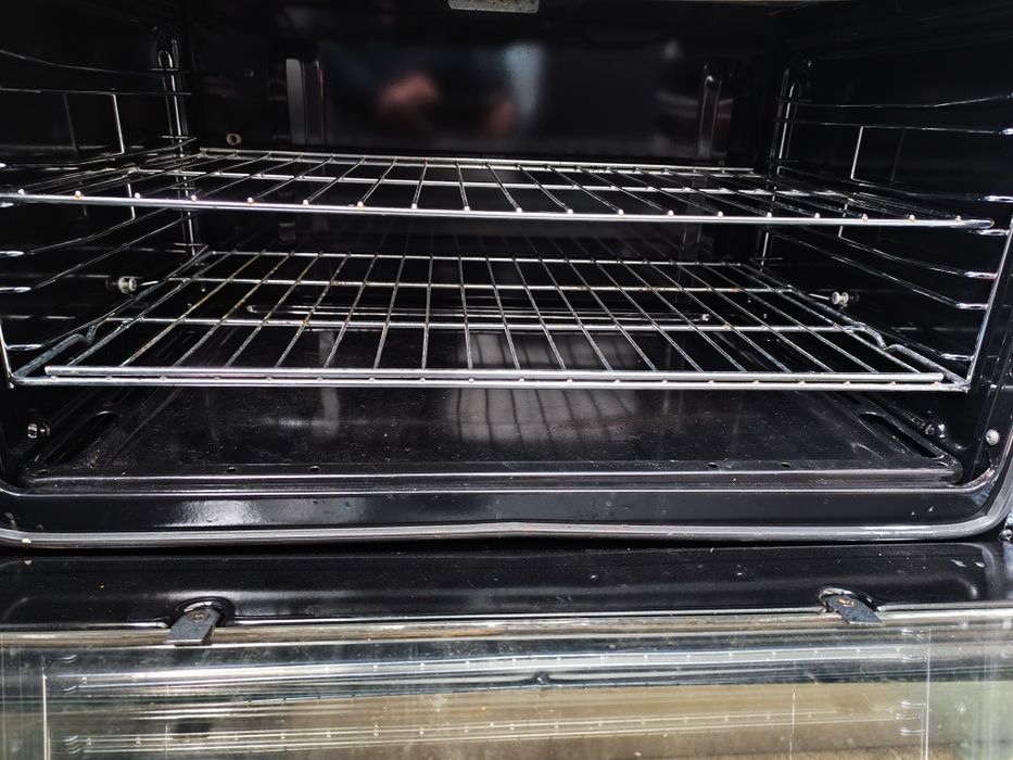 Професійна газова плита на 5 камфорок