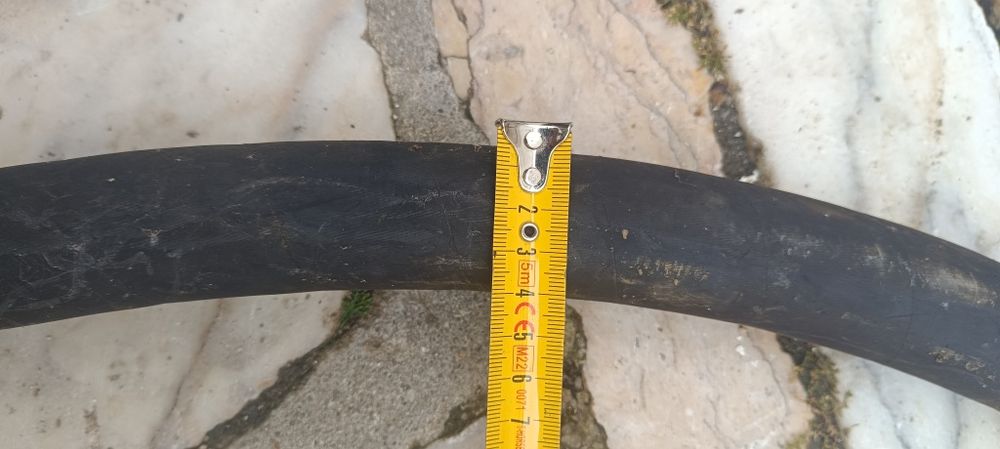 Mangueira preta reforçada para  vibradores de cimento