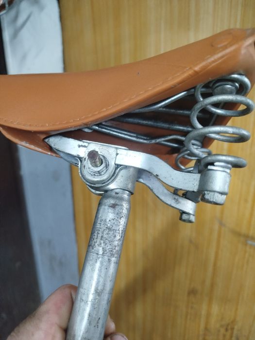 Stare siedzenie siodło zabytek rower  Martens rower