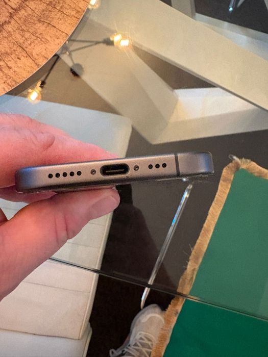 Vendo iPhone 17  novo