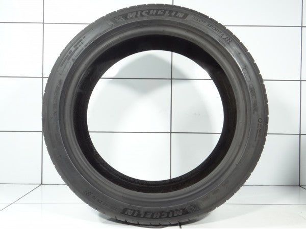 Michelin Pilot Sport 4 225/45R19 96 W [2020] Demo-7Mm