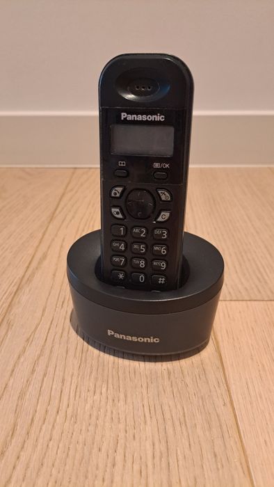 Telefon stacjonarny PANASONIC KX-TG1311