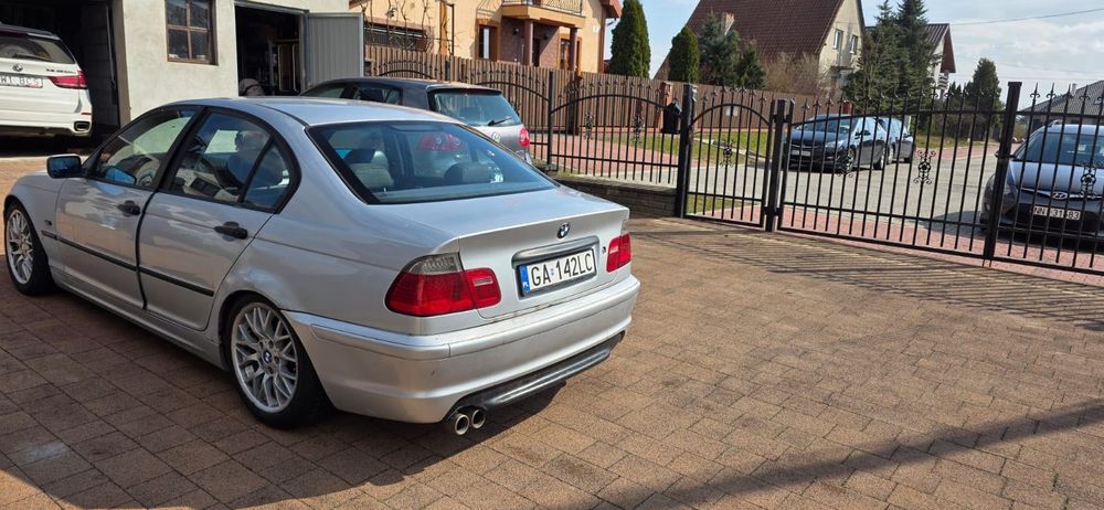 Samochód BMW seria 3 E46
