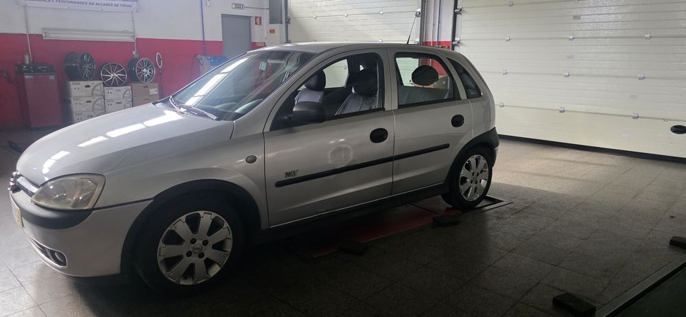 Opel corsa C 1.2 NJoi