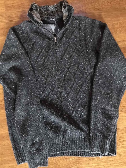 Сірий шерстяний чоловічий светр, пуловер