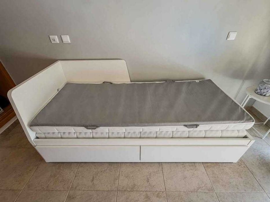 Cama IKEA Branca com 02 Gavetões + Colchão