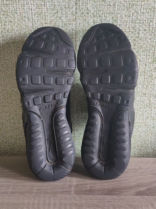 Обменяю кроссовки Nike 36,5 размера