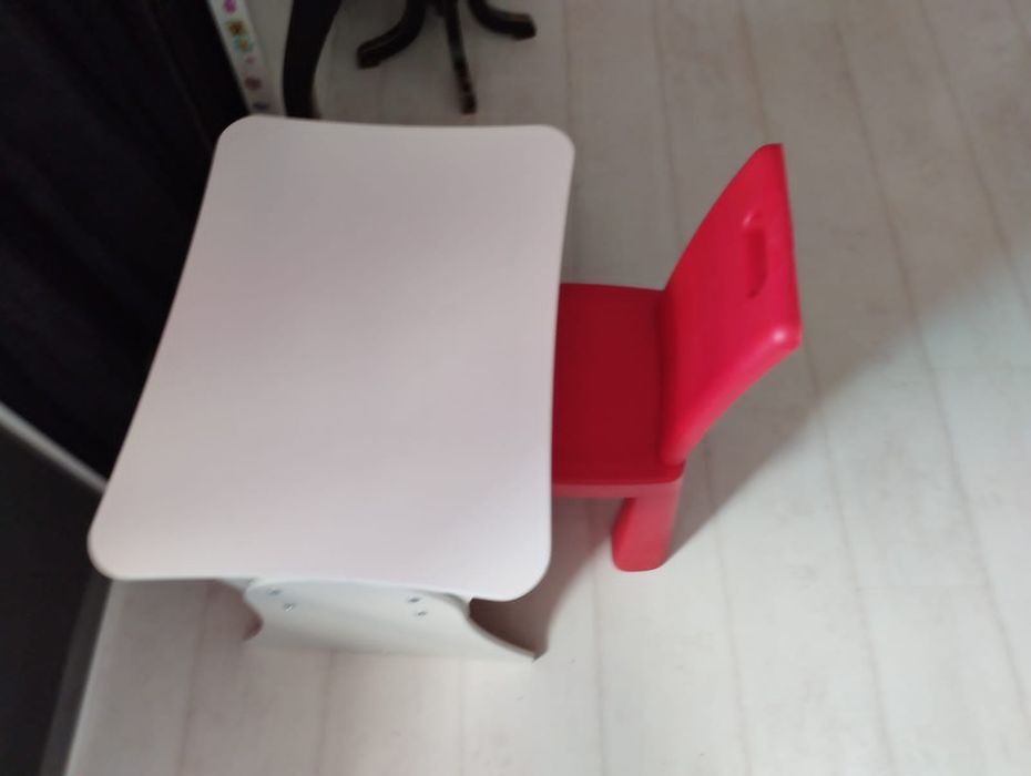 Стіл парта, зростаючий