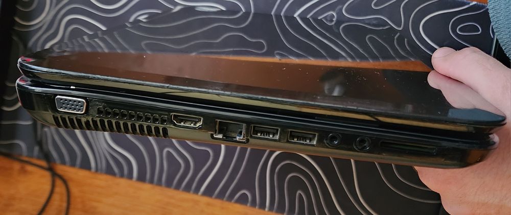 Ноутбук hp pavilion g6 + подарунок