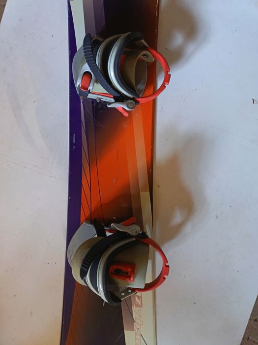 Deska snowboardowa dla dziecka Arrow 135 cm