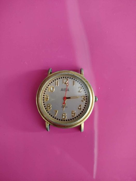 Conjunto de relógios antigos