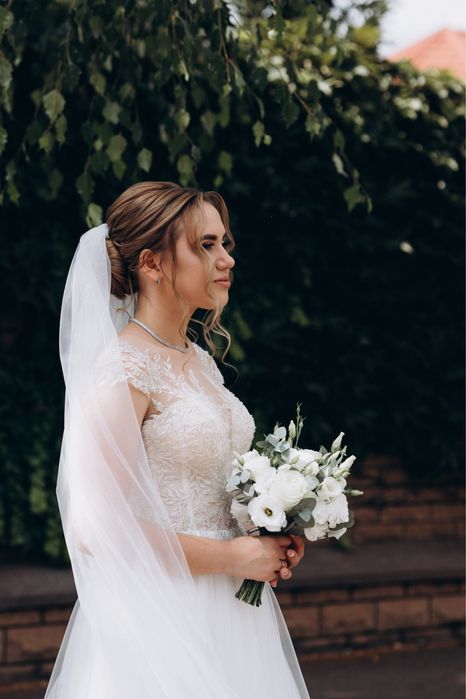 Продам свою весільну сукню