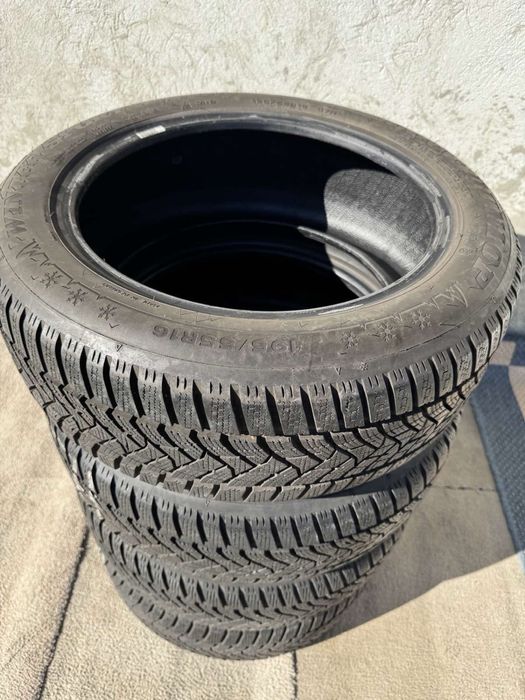 Шини зимоаі Dunlop 195/55/16 Winter