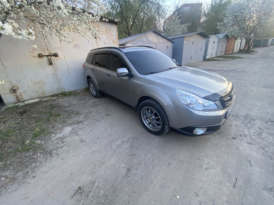 Субару outback 2011