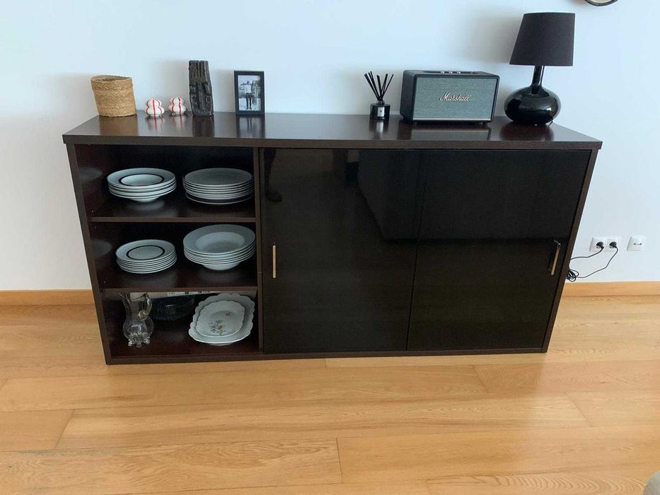 Móvel aparador de sala de estar