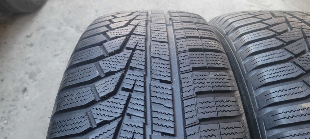 225 / 60  R 18  Hankook  /Zima /Komplet