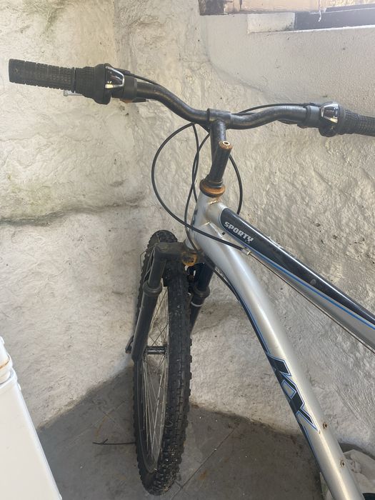 Bicicleta prateada