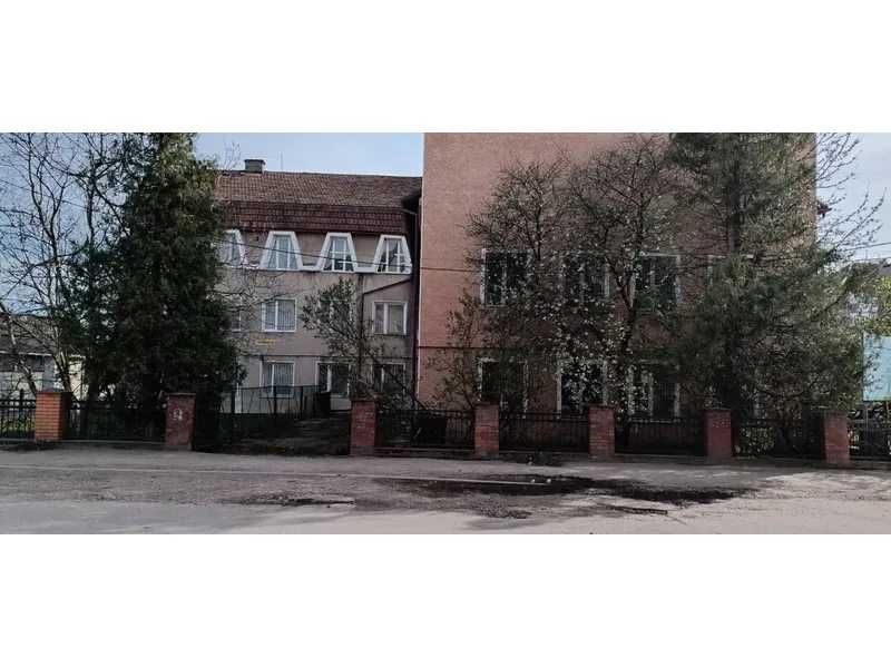 Нежитлова будівля (504,5 кв.м) - м. Тлумач Івано-Франківська обл.