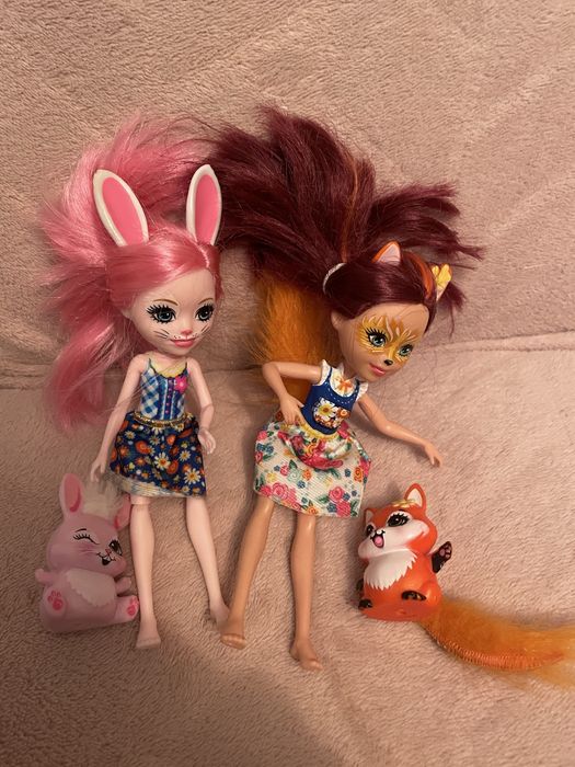 Машинка с куклами