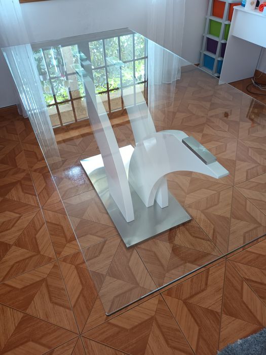 Mesa de jantar de vidro temperado