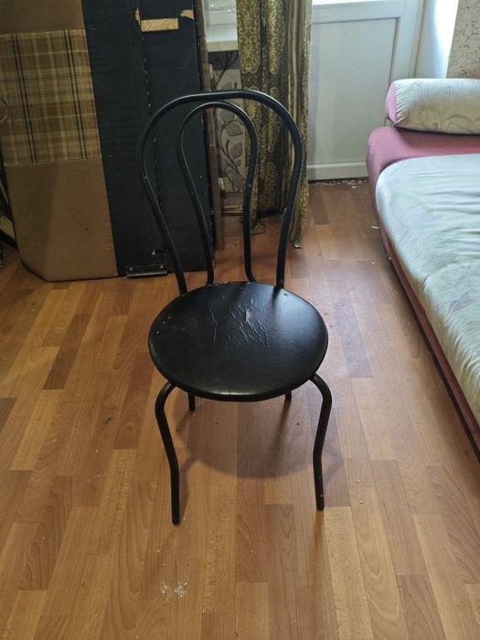 Продам стиральную машину автомат. Продам стол кухонный. Стул. Диван кровать