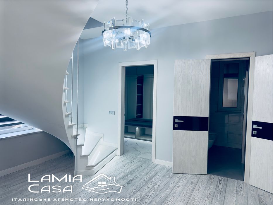 Продаж VIP будинку у престижному районі