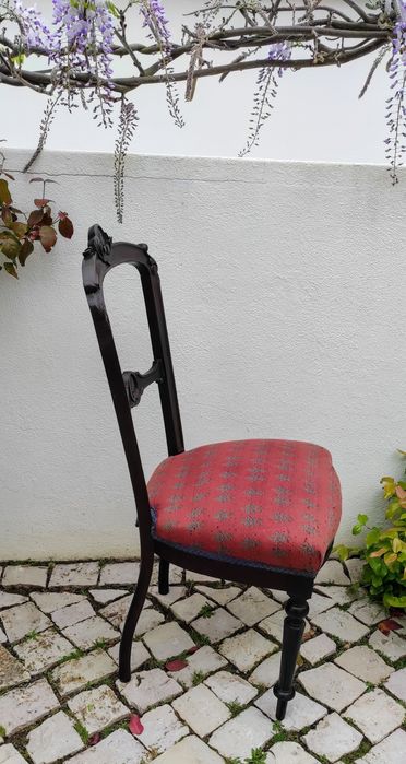 Cadeiras estilo romântico