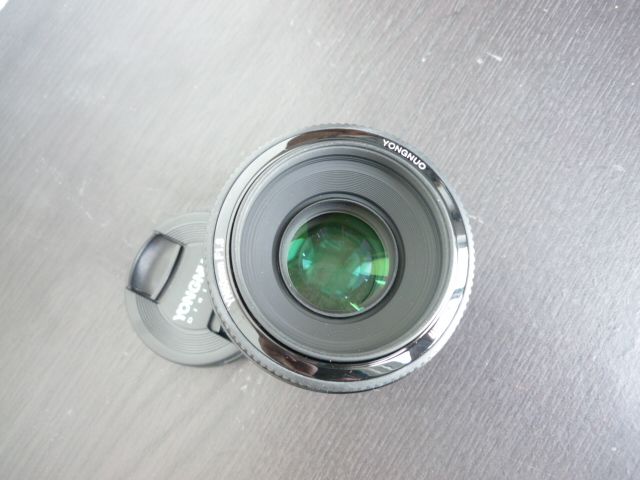 Canon 1100D + EF-S 18-55 III