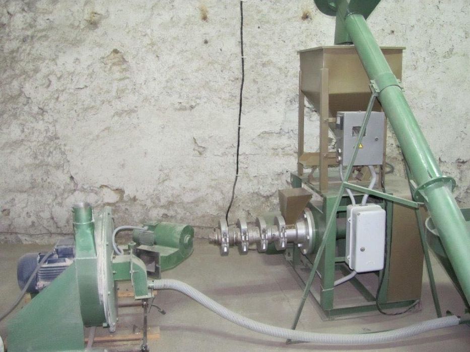 Продам!Терміново!НЕДОРОГО!Житловий будинок.База. Сауна. Сто. Ферма