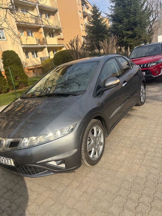 Honda Civic Auto krajowe, drugi właściciel, 150 tyś przebieg, komplet 8 kół