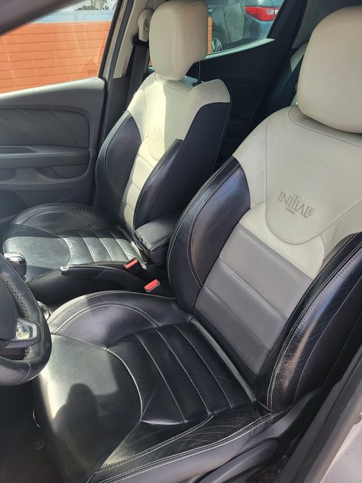 Renault Clio 1.5 dCi 110CV - Initiale Paris