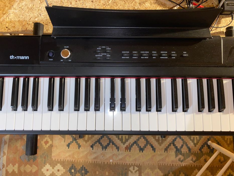 Teclado Thomann quase novo