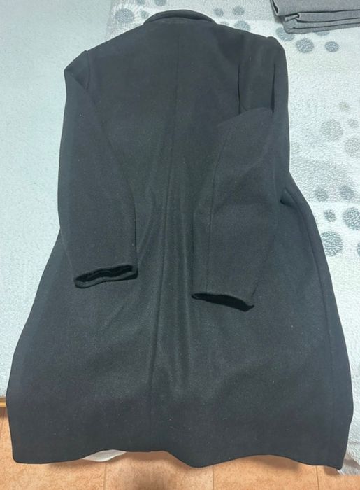 Vendo sobretudo H&M