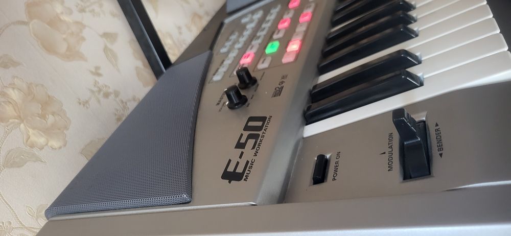 Roland e50. Продам синтезатор