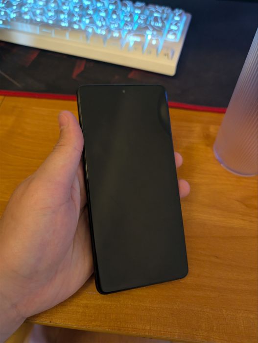 ASUS ROG Phone 8 Pro