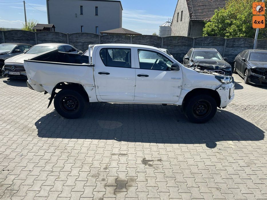 Toyota Hilux Duble CAB 4x4 Klimatyzacja