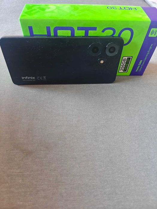 Smartfon infinix hot 30