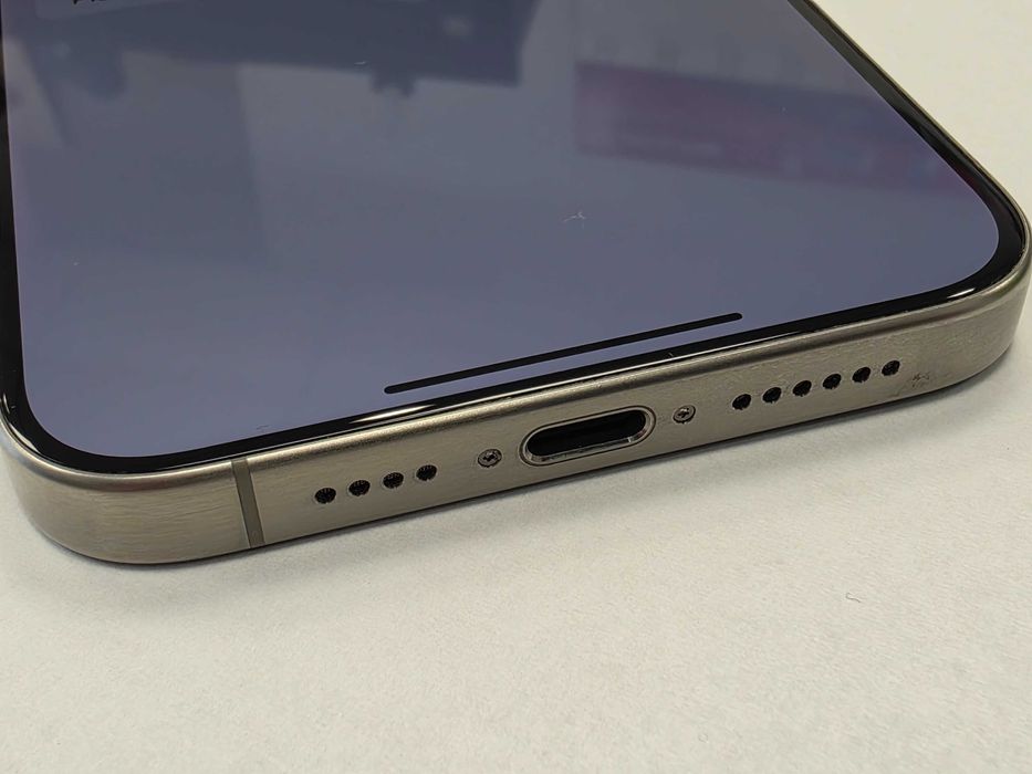 iPhone 15 PRO MAX 256GB/ Natural Titanium/ 86%/ Grade A-/ + ładowarka/ GW 12 MSC