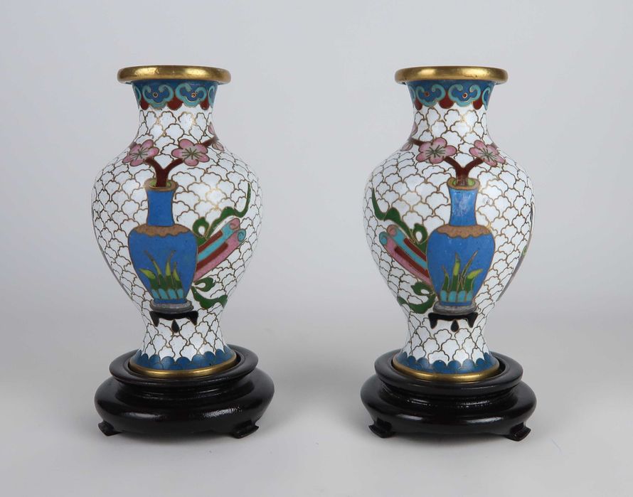 Jarrinhas da China em Cloisonne, CADA
