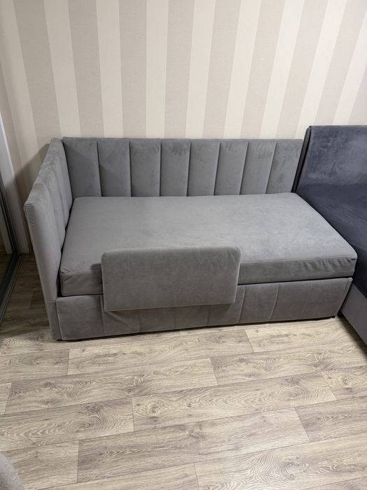 Дитяче мʼяке ліжко