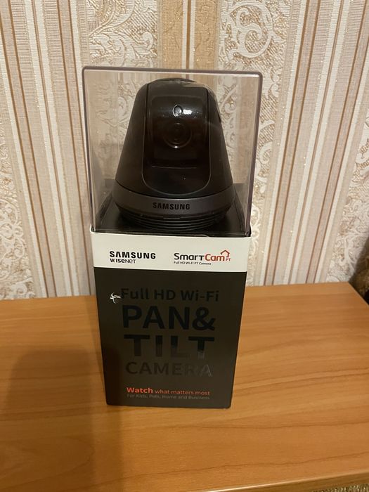 Камера відеоспостереження Samsung wisenet smart cam