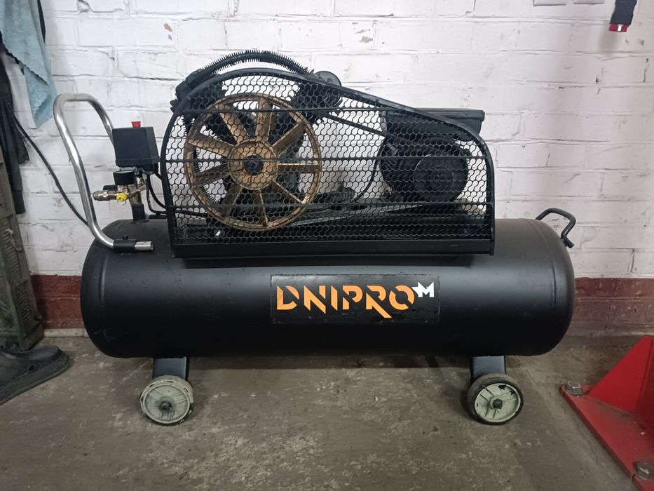 Компрессор воздушный Dnipro-M AC-100 VG,Компресор Днипро М